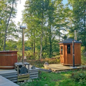 vertikal t�nde sauna med ovalt vildmarksbad