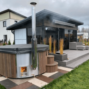 Vildmarksbad Deluxe med br�ndeovn