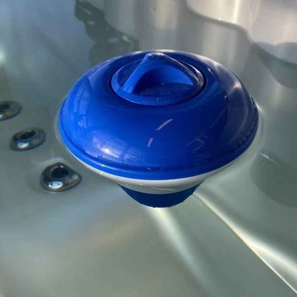 Flydende klortablet dispenser til dosering med 20 g tabs