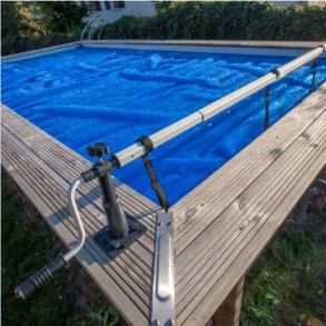 Opruller til termo cover p� fritst�ende tr�pool - set forfra p� hvid baggrund (Varenr. CRP58 - 16428)