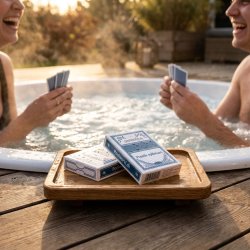Spillekort Plastik Poolworld - 2 personer spiller kort i pool - Poolworld.dk (Varenr. PTC007734 - 23594)